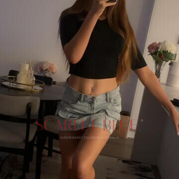 Selfie Pics from Alyssa Lee - Private Escort Melbourne
