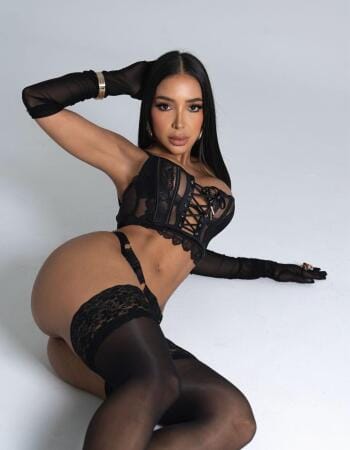 Sydney Busty escort - Jennings