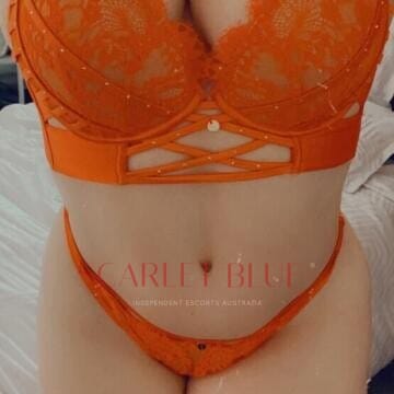 Selfie Pics from Hannah Ryan - Private Escort Canberra