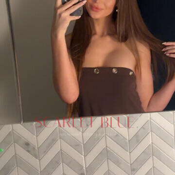 Selfie Pics from Alyssa Lee - Private Escort Melbourne
