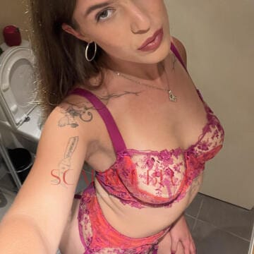 Selfie Pics from Sascha Sultry - Private Escort Melbourne