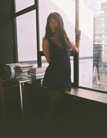 Overnight escort - Phoebe Myers is touring in Sydney