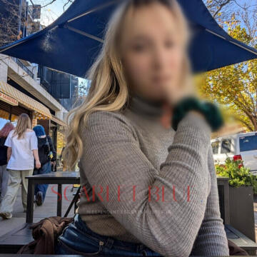 Selfie Pics from Bronte C Milton - Private Escort Canberra