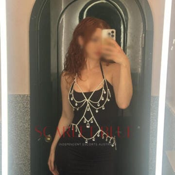 Selfie Pics from Savannah Fox - Private Escort Melbourne