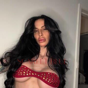 Selfie Pics from Chloe Chase - Private Escort Melbourne