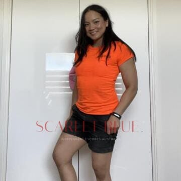 Selfie Pics from Dakota Strong - Private Escort Melbourne