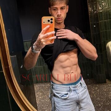 Selfie Pics from Justin London - Private Escort Sydney