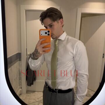 Selfie Pics from Justin London - Private Escort Sydney