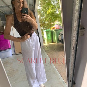 Selfie Pics from Capri Collins - Private Escort Gold Coast