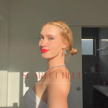 Selfie Pics from Lily Brown - Private Escort Sydney
