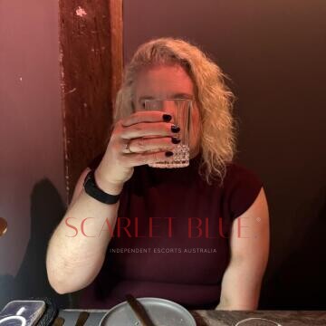 Selfie Pics from Ellie Mae - Private Escort Sydney