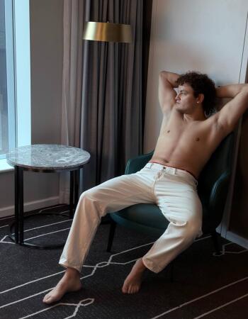 Independent private male escort - Maxim Orlov - Sydney CBD