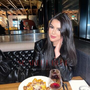 Selfie Pics from Bella Carter - Private Escort Sydney