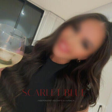 Selfie Pics from Isabella Romena - Private Escort Perth