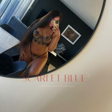 Selfie Pics from Zara Diamante - Private Escort Melbourne