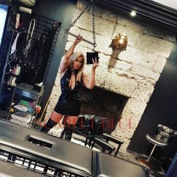 Selfie Pics from Malibu Blue - Private Escort Brisbane