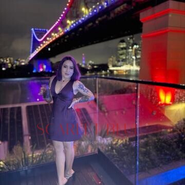 Selfie Pics from Roxybrown - Private Escort Brisbane