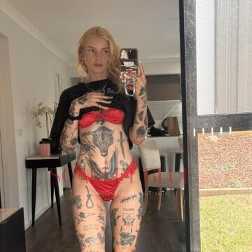 Selfie Pics from Daisy Darling - Private Escort Melbourne