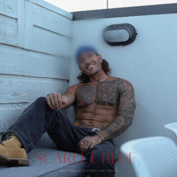 Selfie Pics from Dominic Santos - Private Escort Sydney