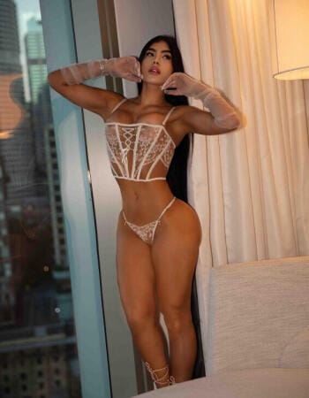 Sydney independent private  escort - Amely Saenz