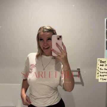 Selfie Pics from Eva Grace - Private Escort Perth