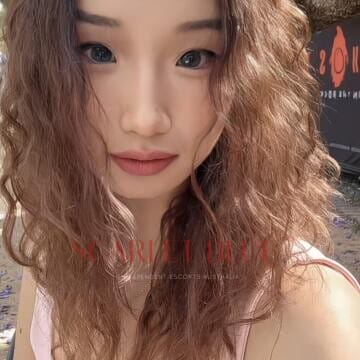 Selfie Pics from Jenny - Private Escort Sydney