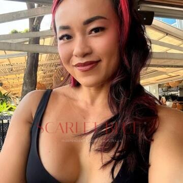 Selfie Pics from Fit Tanya - Private Escort Singapore