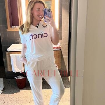 Selfie Pics from Nella Kitson - Private Escort Sydney