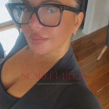 Selfie Pics from Alessia Vale - Private Escort Melbourne