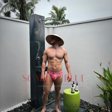 Selfie Pics from Michael Lewis - Private Escort Melbourne