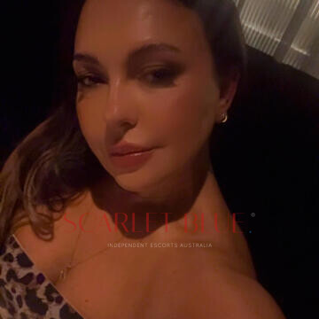 Selfie Pics from Alessia Vale - Private Escort Melbourne