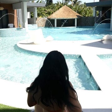 Selfie Pics from Valeria Star - Private Escort Touring