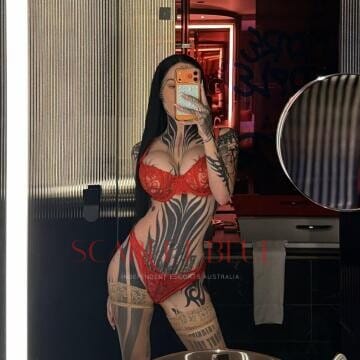 Selfie Pics from Chloe Woods - Private Escort Melbourne