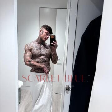 Selfie Pics from Marcus R - Private Escort Touring