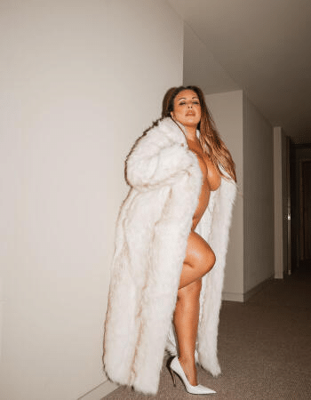 Adelaide independent private  escort - Alessia Vale