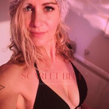 Selfie Pics from London Sterling - Private Escort Central Coast