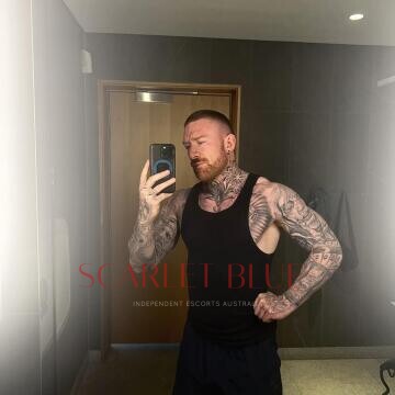 Selfie Pics from Ryan Smooth - Private Escort Gold Coast