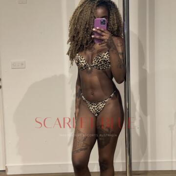 Selfie Pics from Venus Noire - Private Escort London