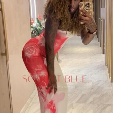 Selfie Pics from Venus Noire - Private Escort London