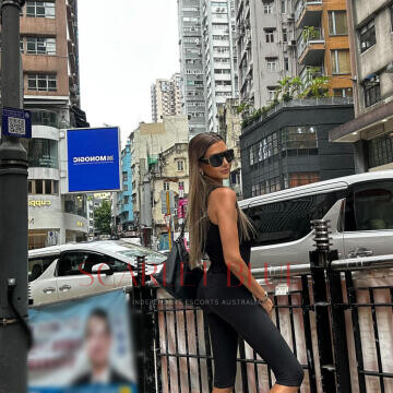 Selfie Pics from Ava Green - Private Escort Touring