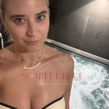 Selfie Pics from Lea - Private Escort Melbourne