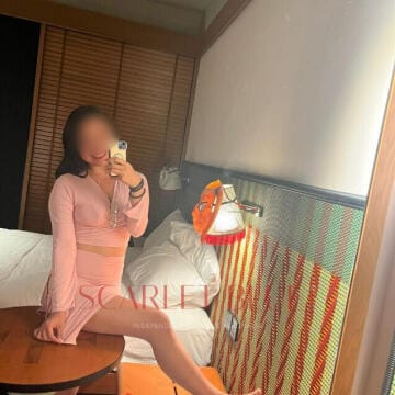 Selfie Pics from Maxine Sung - Private Escort Melbourne