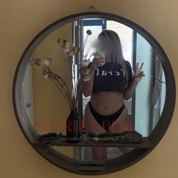 Selfie Pics from Jasmin Kane - Private Escort Adelaide