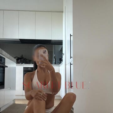 Selfie Pics from Anya Petrovna - Private Escort Melbourne