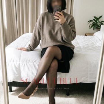 Selfie Pics from Zoey Ashford - Private Escort Brisbane