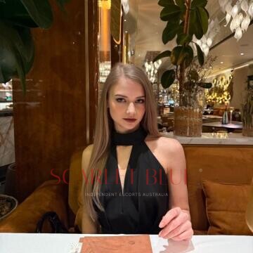 Selfie Pics from Evelina - Private Escort Adelaide