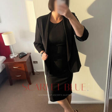 Selfie Pics from Zoey Ashford - Private Escort Brisbane