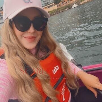 Selfie Pics from Hazel Meyers - Private Escort Melbourne