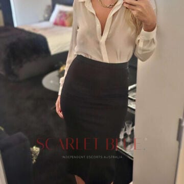 Selfie Pics from Rene - Private Escort Melbourne