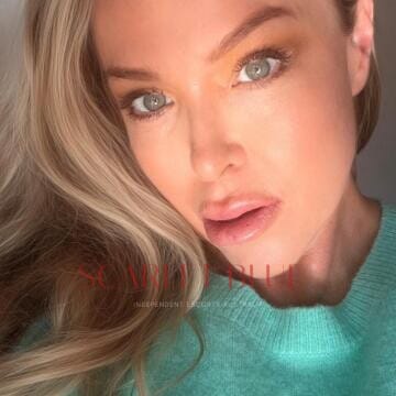 Selfie Pics from Paulina Adell - Private Escort Adelaide